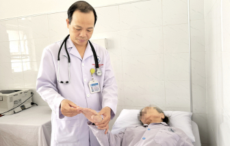 Trời lạnh, người già làm gì để bảo vệ xương khớp?