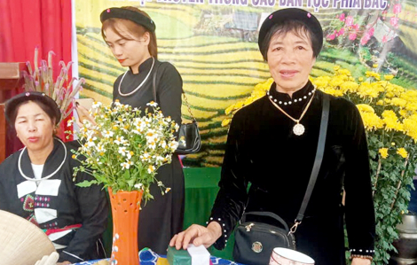 Bước chân không mỏi vì dân