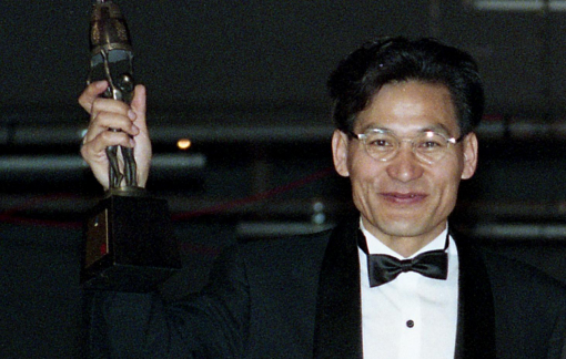 Ahn Sung-ki - Huyền thoại màn ảnh Hàn Quốc qua đời ở tuổi 74