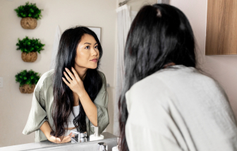 Đi về phía mặt trời