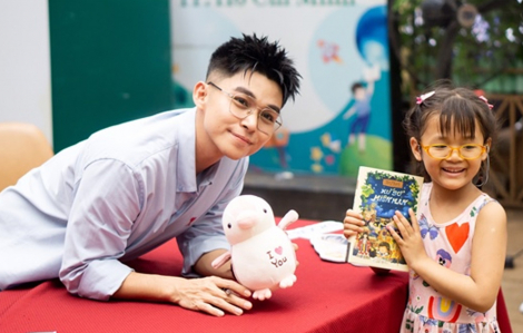 Khi nào văn học được hỗ trợ nguồn lực hoặc thu hồi giải thưởng?