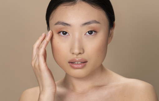 7 mẹo trang điểm giúp đôi mắt mí sụp trở nên sắc sảo và cuốn hút hơn