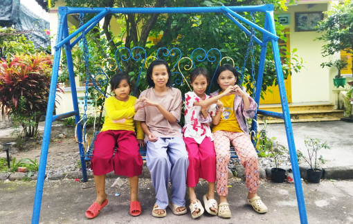 Đung đưa từng nhịp xích đu