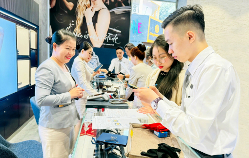 Quy định cứng nhắc khiến giao dịch vàng chững lại