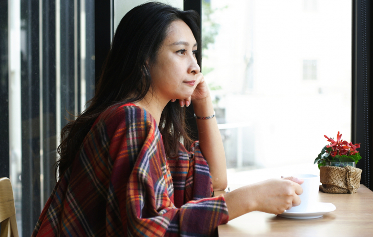 Ai rời bến đợi?