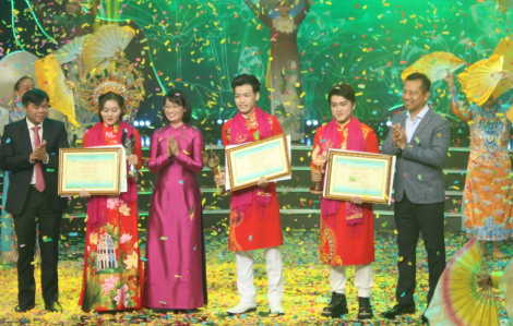 Top 3 Chuông vàng vọng cổ 2024 khởi động năm mới với dự án chung