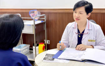 Nữ chuyên gia hơn 4 thập niên bảo vệ những thai kỳ nguy cơ cao