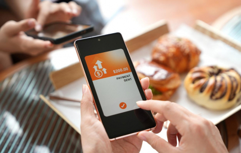 Chia hóa đơn trong thời đại số - phép thử của tình bạn