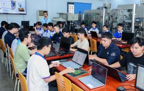 Đại học mạnh góp phần nâng cao năng lực cạnh tranh của TPHCM trong giai đoạn mới