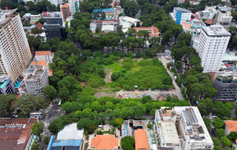 Đề xuất 8 khu đất 'vàng' bỏ hoang làm công viên, vườn hoa tạm cho người dân vui chơi