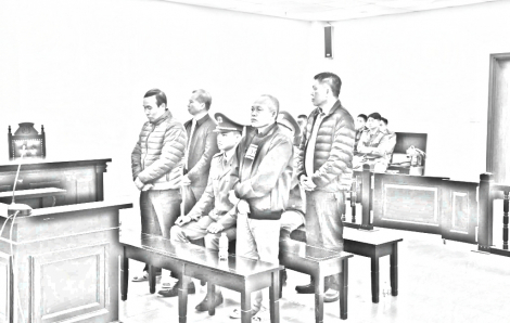 Nhận hối lộ, hai cựu lãnh đạo Ban Quản lý dự án Đắk Lắk cùng bị tuyên án 8 năm tù