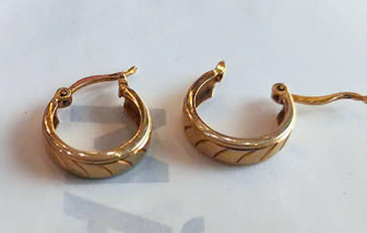 Bà lão sống một mình bị cháu dâu sát hại, cướp bông tai vàng