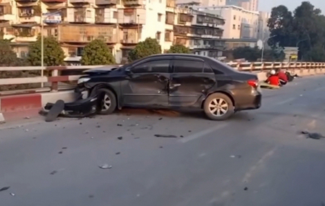 Hiện trường vụ tai nạn liên hoàn ở Hà Nội do tài xế đạp nhầm chân ga vì buồn ngủ