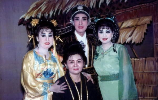 Sân khấu Đại Việt bất ngờ diễn tết, đưa ‘Gánh cải trạng nguyên’ trở lại