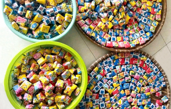 Tết trong chiếc bánh xà lam