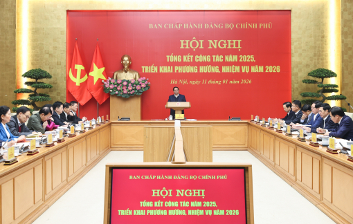 Tiếp tục sắp xếp, tinh gọn tổ chức bộ máy, đẩy mạnh thực hiện 3 đột phá chiến lược