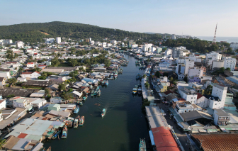 Dừng hoạt động chợ đêm Phú Quốc, tạo tiền đề khai thác du lịch sông Dương Đông