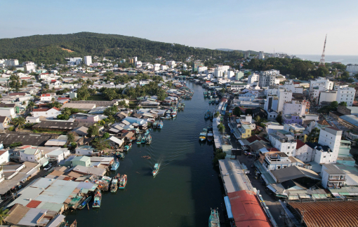 Dừng hoạt động chợ đêm Phú Quốc, tạo tiền đề khai thác du lịch sông Dương Đông