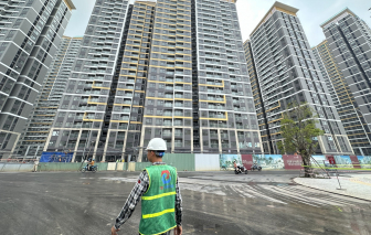 Giá nhà cao chót vót nhằm phục vụ ai?