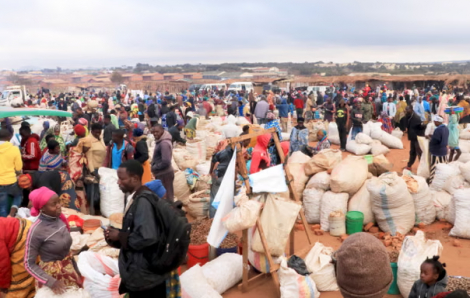 1/4 các quốc gia đang phát triển 'nghèo càng nghèo hơn'