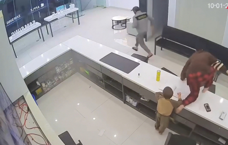 Bắt thiếu niên 17 tuổi cướp 2 điện thoại Iphone ở Nghệ An