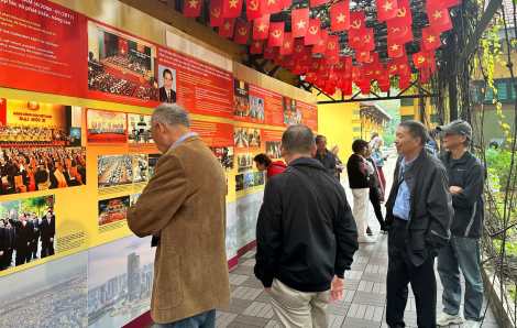 Triển lãm ‘Đảng Cộng sản Việt Nam - rực rỡ trang sử vàng’: Lan tỏa tinh thần Đại hội XIV