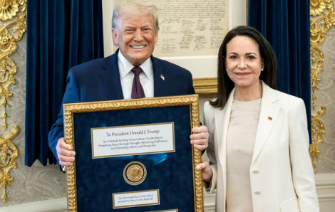 Ông Trump được tặng huy chương Nobel Hòa bình