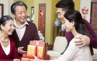 Tết này, tôi chỉ mong đừng ai kể lại chuyện năm xưa