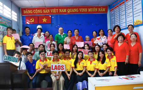 Sinh viên Lào - Campuchia trải nghiệm hành trình “Chung bước nghĩa tình - Vẹn tròn hữu nghị”