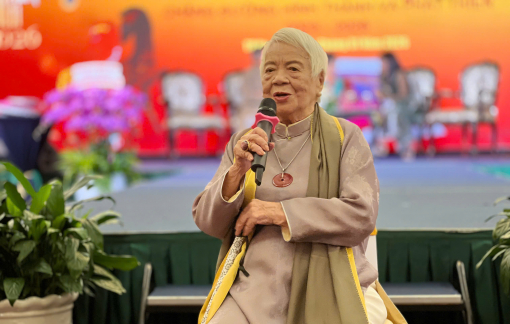 Đạo diễn Xuân Phượng: 'Áo dài cách tân không được chấp nhận sẽ tự biến mất''