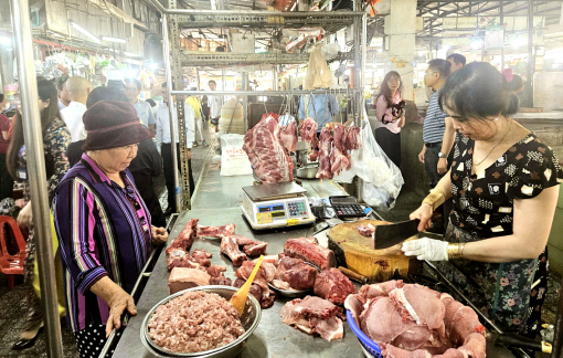 Nâng cấp hoặc chuyển đổi công năng chợ truyền thống