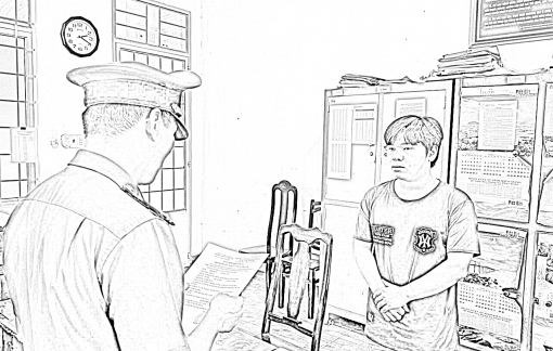 Quan hệ với bạn gái nhỏ tuổi, nam shipper bị bắt tạm giam