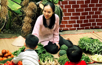 Đưa con về với tết xưa