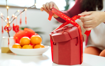 Quà tết sui gia khiến gia đình chia rẽ