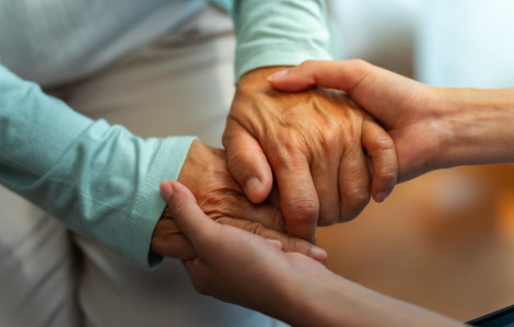 Sắm áo tết cho ba mẹ