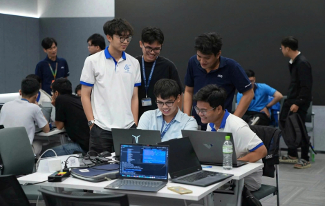 Sinh viên được 'cầm tay chỉ việc' học cách sản xuất game chuyên nghiệp