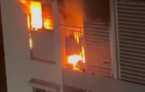 Cháy căn hộ chung cư EhomeS lúc rạng sáng, 3 mẹ con bị thương