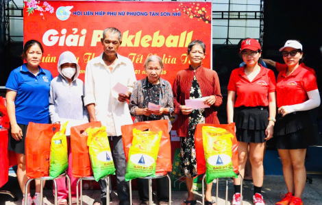 Giải Pickleball “Xuân yêu thương” mang tết ấm đến phụ nữ khó khăn