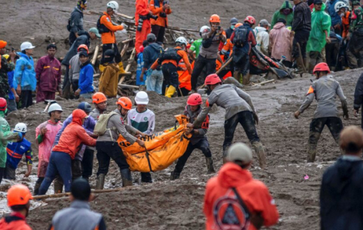 Hơn trăm người chết và mất tích sau lũ quét ở Indonesia