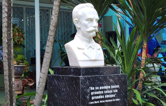 Khánh thành tượng chân dung Anh hùng dân tộc Cuba José Martí tại TPHCM