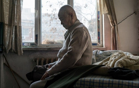 Cha mẹ già và nỗi sợ vô hình