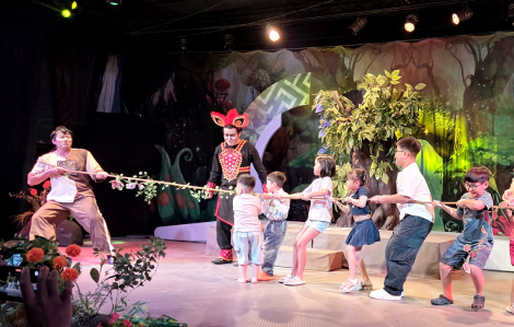 Giữ chỗ cho trẻ em trong đời sống sân khấu