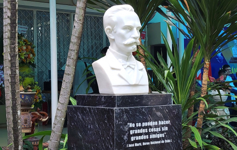 Khánh thành tượng chân dung Anh hùng dân tộc Cuba José Martí tại TPHCM