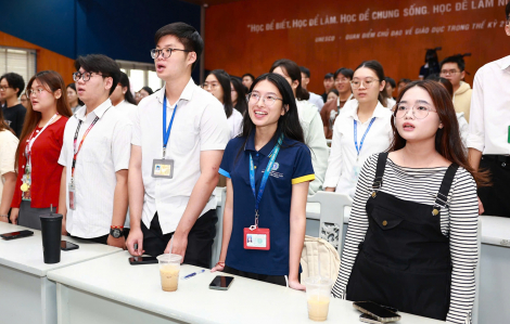 Trường đại học Luật TPHCM dạy trực tuyến gần 2 tháng để sinh viên… 'nghỉ tết'