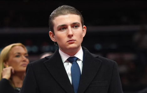 Người đàn ông hành hung bạn gái thừa nhận ghen tuông với Barron Trump