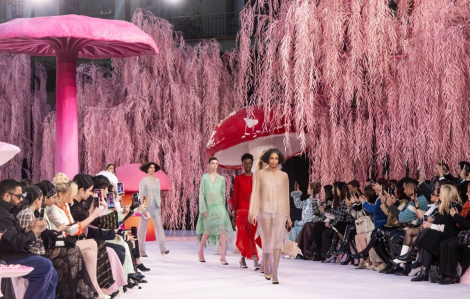 Tuần lễ thời trang cao cấp Paris 2026: Các nhà mốt bước sang chương mới