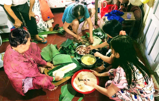 Đặt vé về quê chưa con?