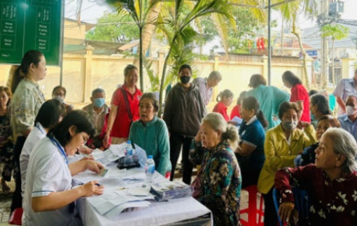 Người cao tuổi tại TPHCM được tiêm ngừa cúm miễn phí