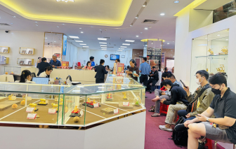 Giá vàng, bạc rơi tự do