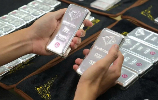 Người dân có thêm kênh mua bạc online